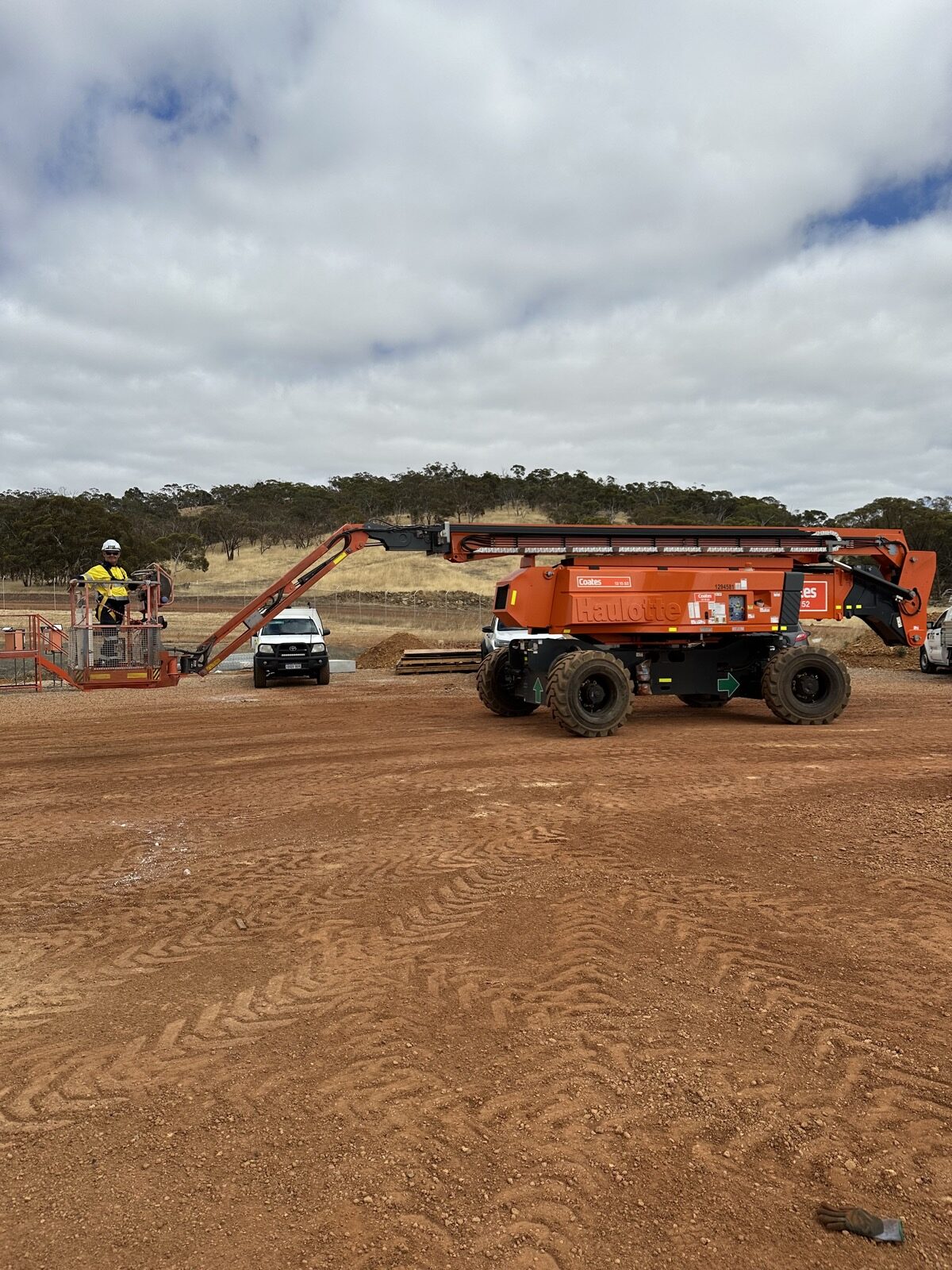 Deep Space Antenna — Cladding Installation — Photo 18