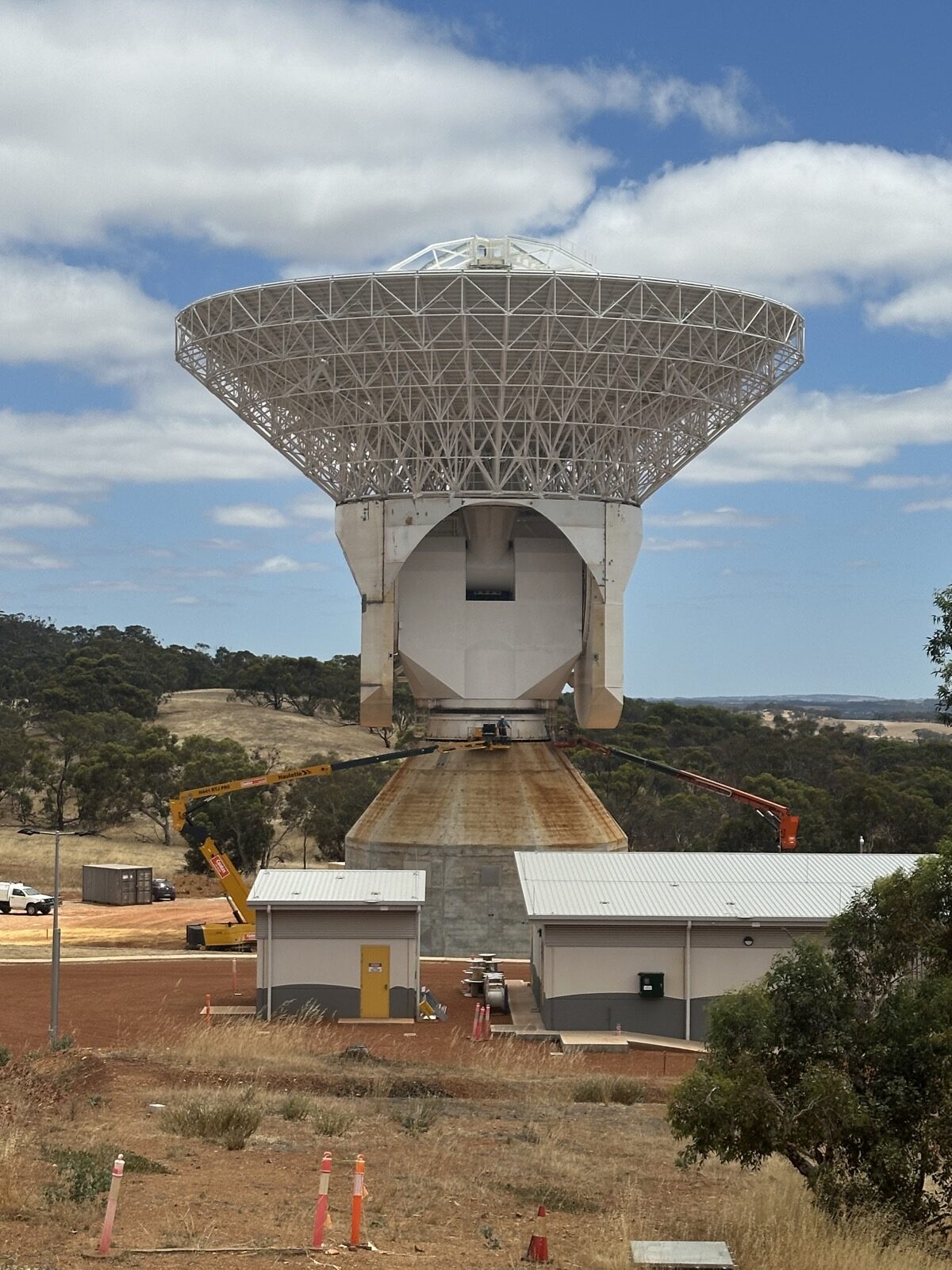 Deep Space Antenna — Cladding Installation — Photo 23